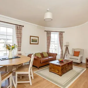 Apartment Joivy Stylish In Trendy New Town Location, Edinburgh